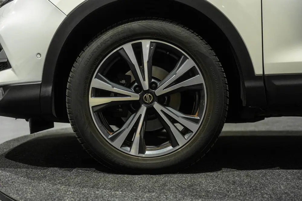 Nissan Qashqai 1.3 DIG-T N-Connecta uit 2019, foto 17
