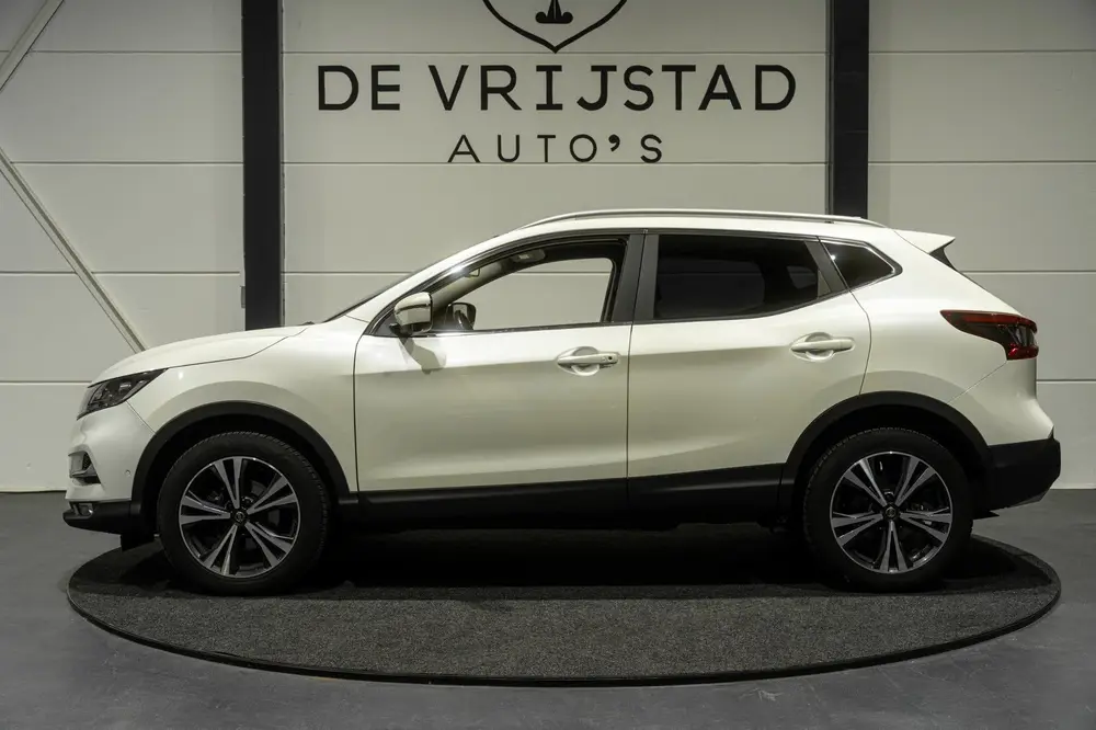 Nissan Qashqai 1.3 DIG-T N-Connecta uit 2019, foto 2