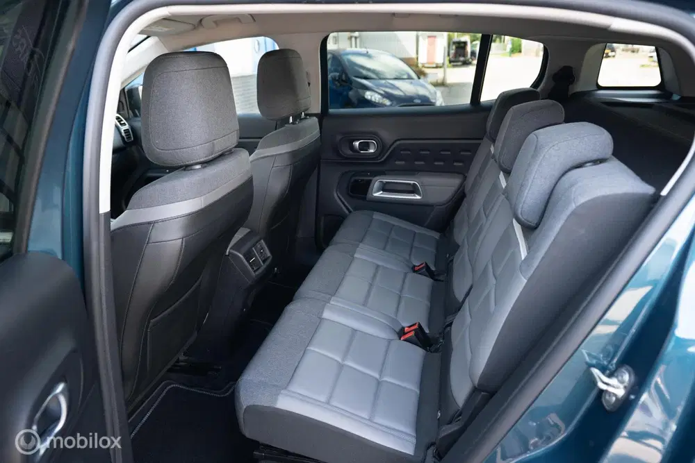 Citroën C5 Aircross Citroen C5 Aircross 1.6 Plug-in Hybrid 225 uit 2021, foto 16