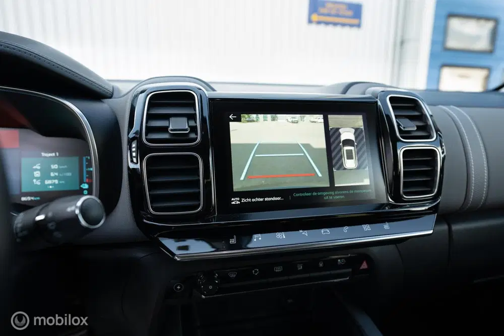 Citroën C5 Aircross Citroen C5 Aircross 1.6 Plug-in Hybrid 225 uit 2021, foto 18