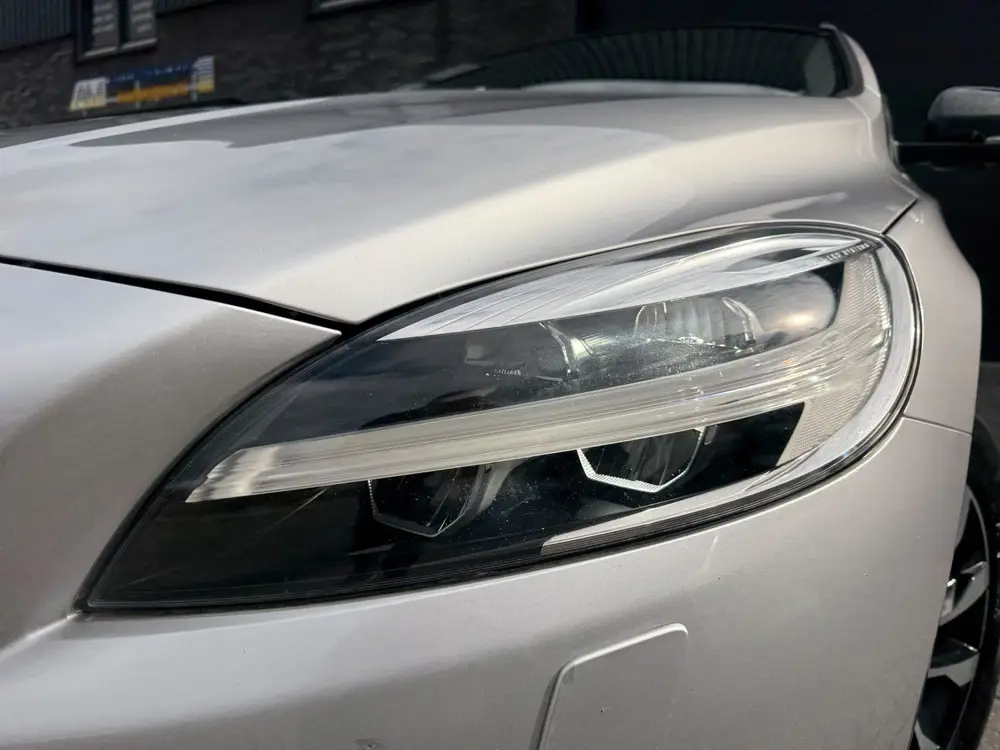 Volvo V40 Cross Country 1.5 T3 Summum uit 2019, foto 10