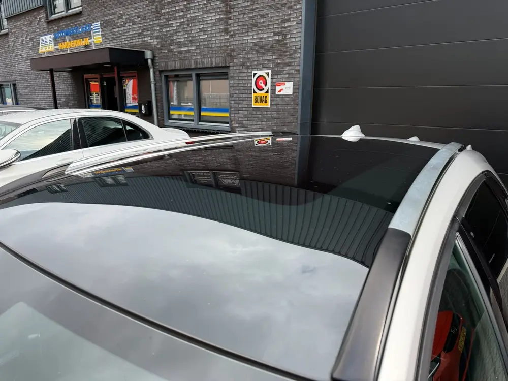 Volvo V40 Cross Country 1.5 T3 Summum uit 2019, foto 14