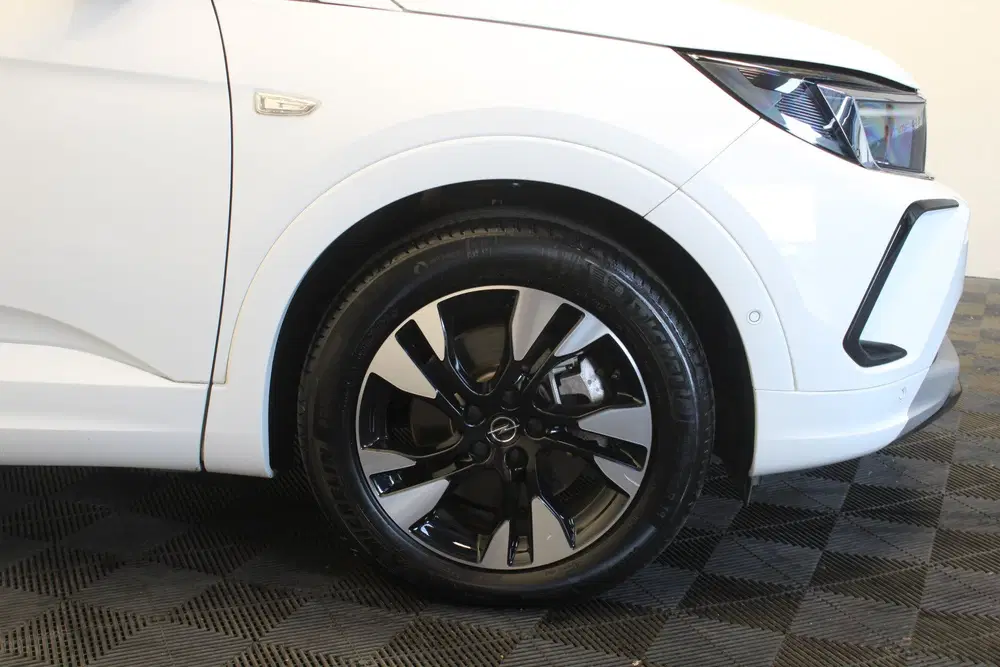Opel Grandland 1.6 Turbo Plug-In Hybrid Business Elegance uit 2023, foto 11