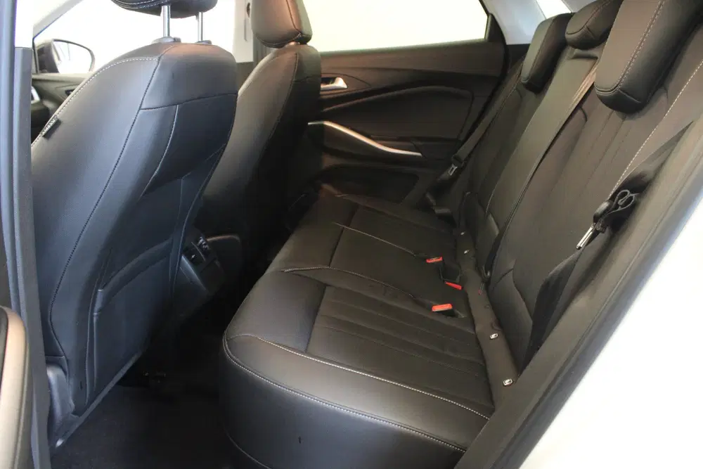 Opel Grandland 1.6 Turbo Plug-In Hybrid Business Elegance uit 2023, foto 16