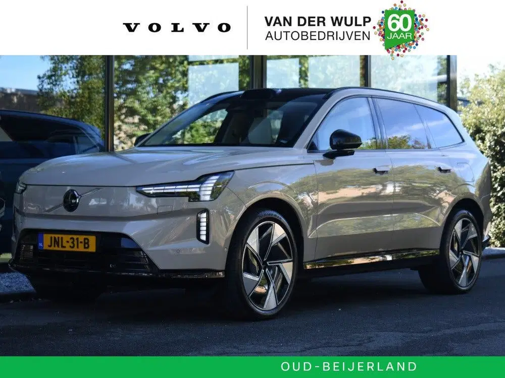 Volvo EX90 Twin Performance Ultra 517pk uit 2025