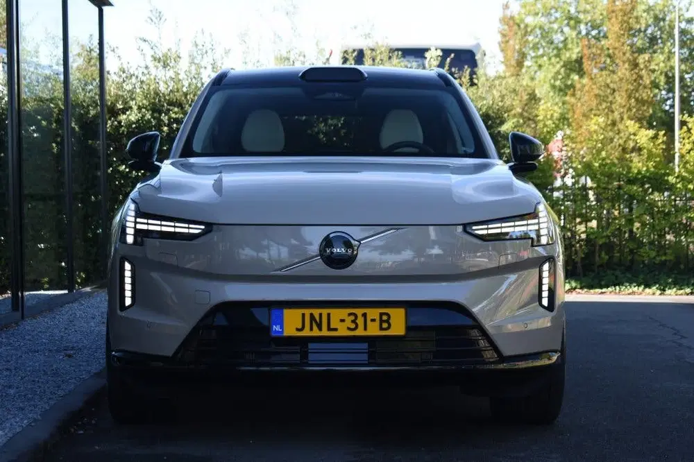 Volvo EX90 Twin Performance Ultra 517pk uit 2025, foto 5
