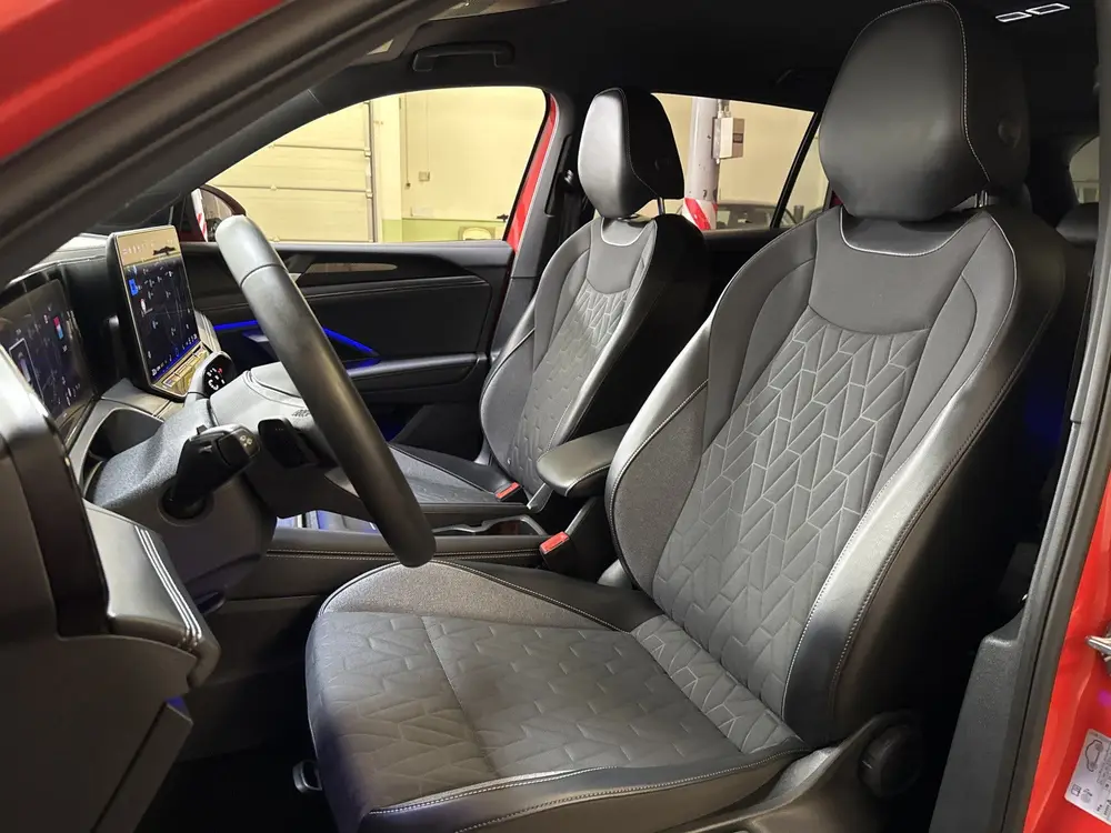 Volkswagen Tiguan 1.5 eTSI 150PK DSG LIFE GOAL IQ.LIGHT/360 uit 2025, foto 13