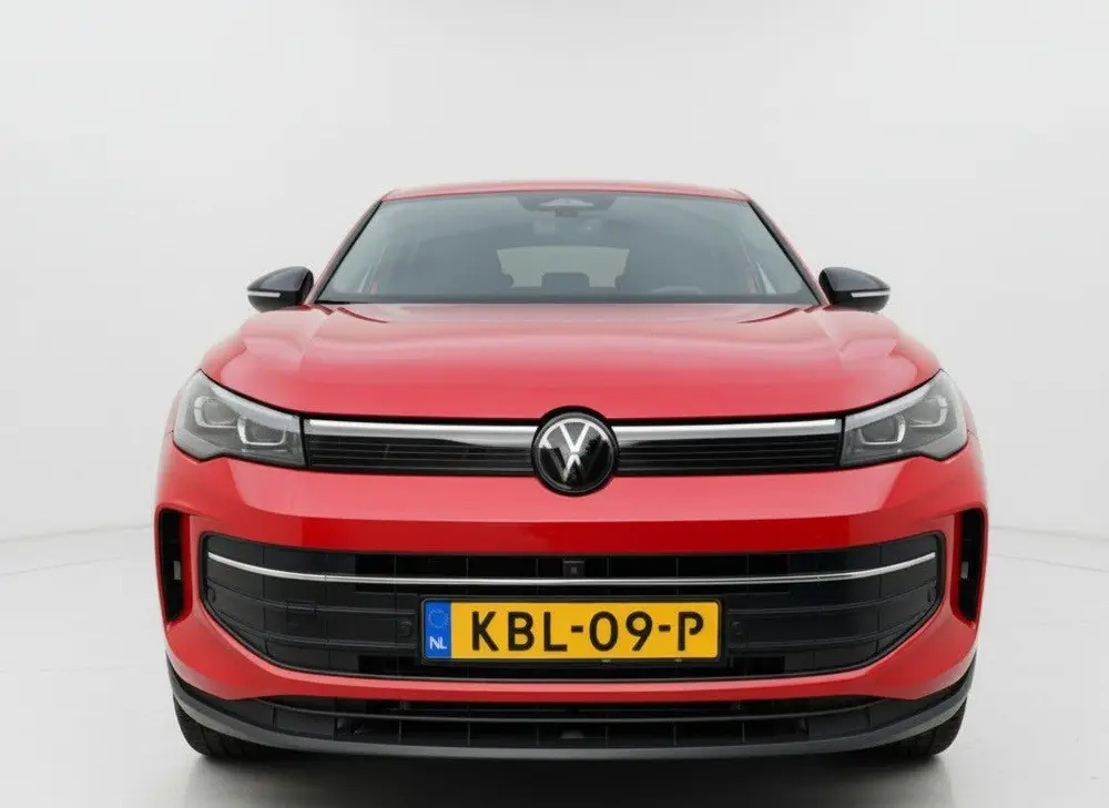 Volkswagen Tiguan 1.5 eTSI 150PK DSG LIFE GOAL IQ.LIGHT/360 uit 2025, foto 4