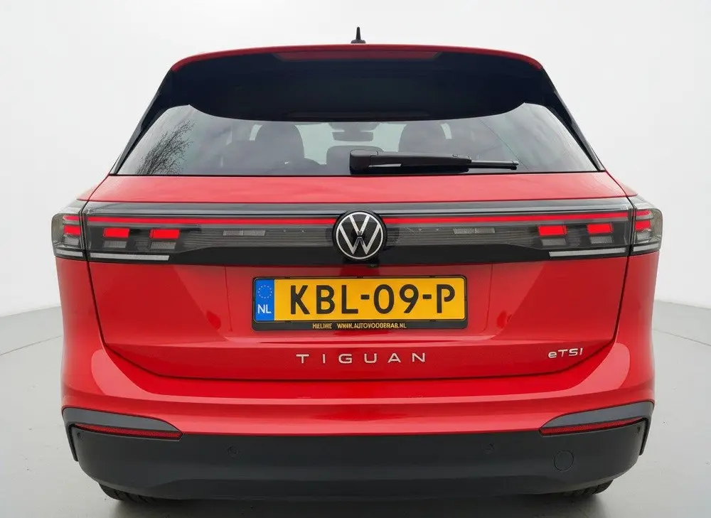 Volkswagen Tiguan 1.5 eTSI 150PK DSG LIFE GOAL IQ.LIGHT/360 uit 2025, foto 6