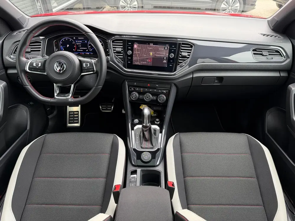 Volkswagen T-Roc 2.0 TSI 4Motion Sport R-Line DSG Panoramada uit 2019, foto 2