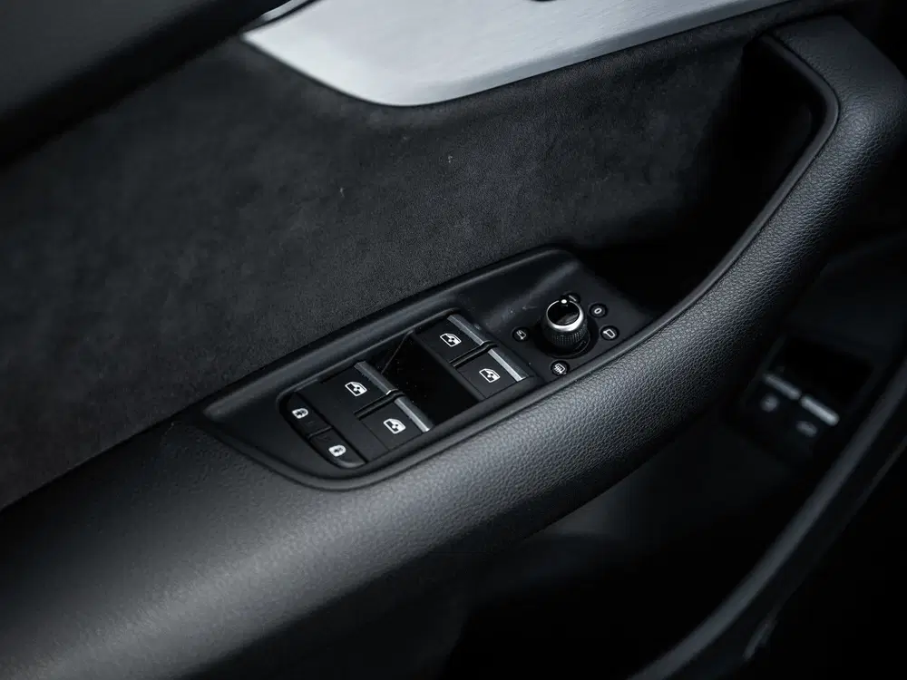 Audi Q7 55 TFSI e quattro Pro Line S uit 2022, foto 14