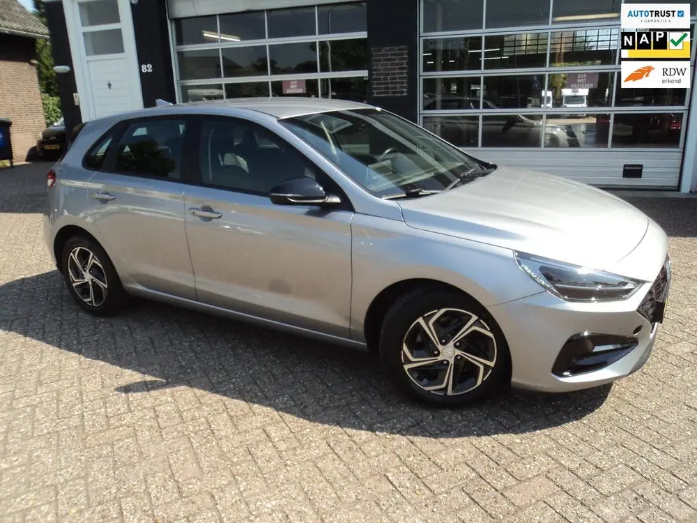 Hyundai I30 1.0 T-GDi MHEV Comfort Smart Cruise Camera Apple uit 2022