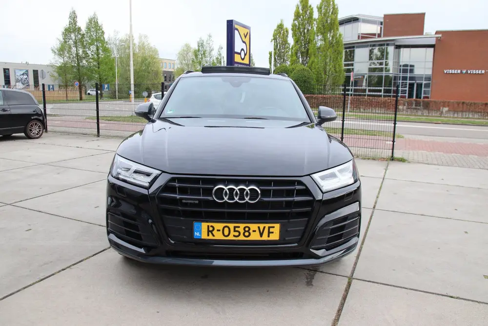 Audi Q5 50 TFSIe Quattro 3x S-Line Pano uit 2020, foto 2