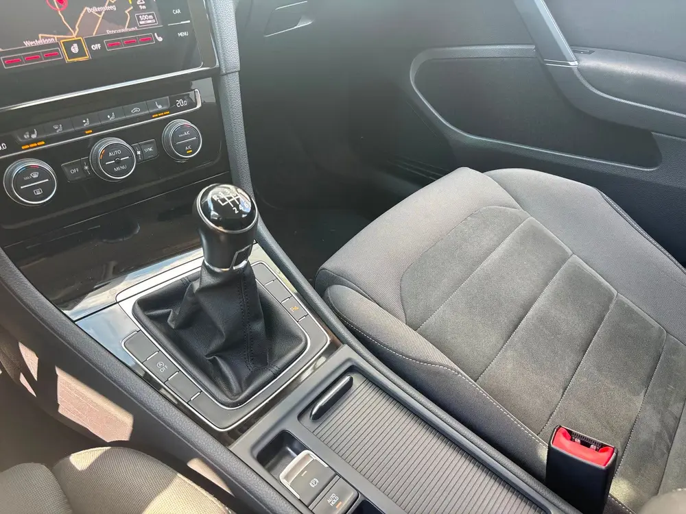 Volkswagen Golf VII Golf 1.5 TSI 150pk 5D 2019 Grijs Massage ACC uit 2019, foto 13