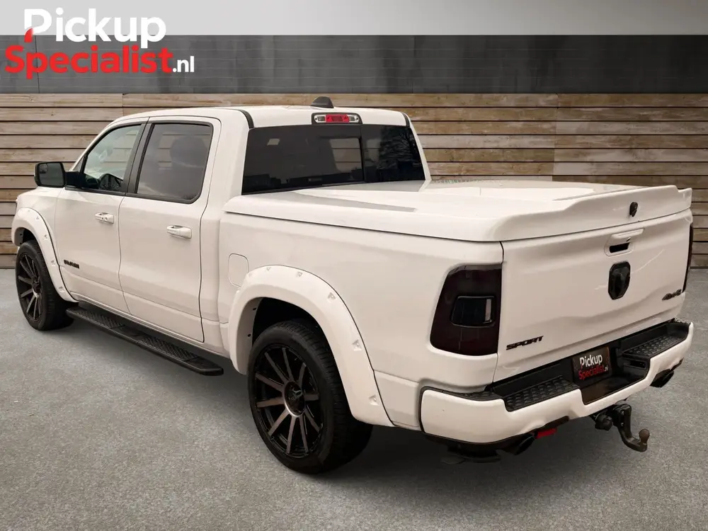 Dodge Ram 1500 5.7 V8 4x4 Crew Cab Sport BOMVOLL DEALER ONDE uit 2020, foto 10