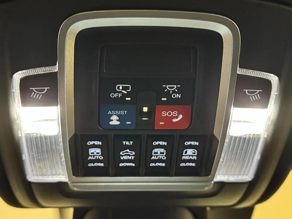 Dodge Ram 1500 5.7 V8 4x4 Crew Cab Sport BOMVOLL DEALER ONDE uit 2020, foto 19