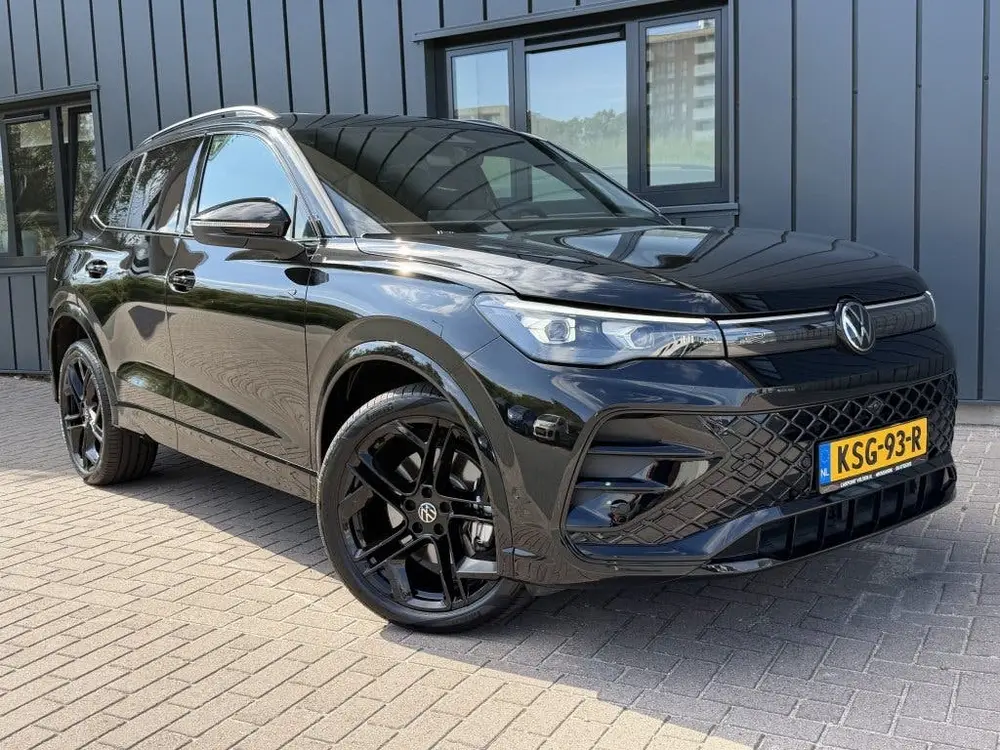 Volkswagen Tiguan 1.5 eHybrid RLine Pano*IQ*Leder Bomvol! uit 2025, foto 14