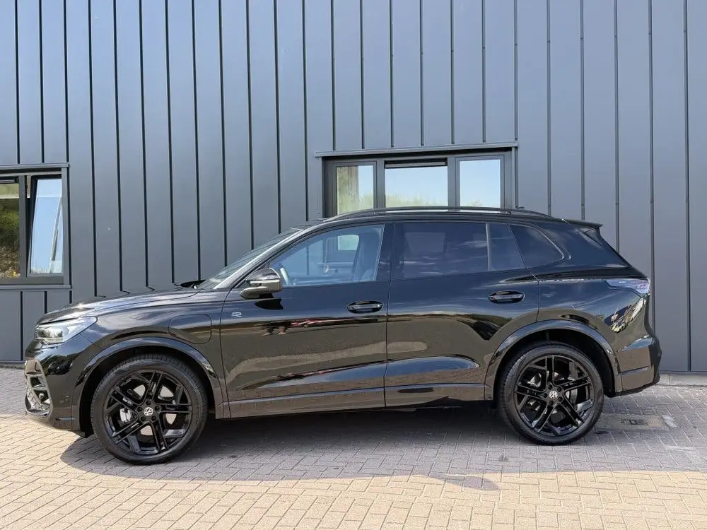 Volkswagen Tiguan 1.5 eHybrid RLine Pano*IQ*Leder Bomvol! uit 2025, foto 2