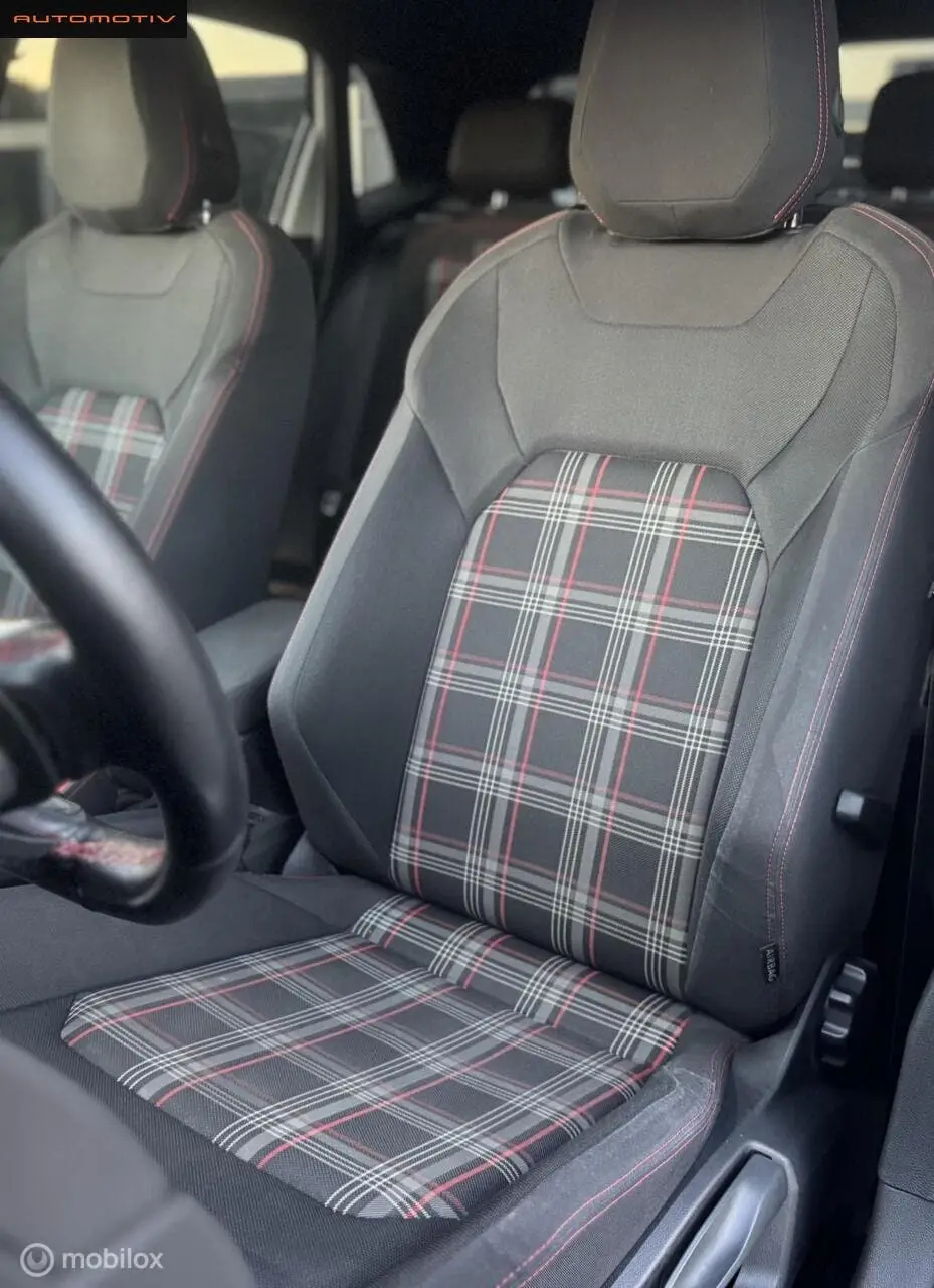 Volkswagen Polo 2.0 TSI GTI PANO / VIRTUAL / ACC uit 2020, foto 18