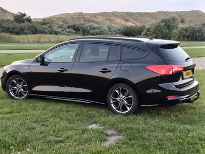 Ford Focus 1.5 Ecoboost 150pk 2020 Zwart uit 2020