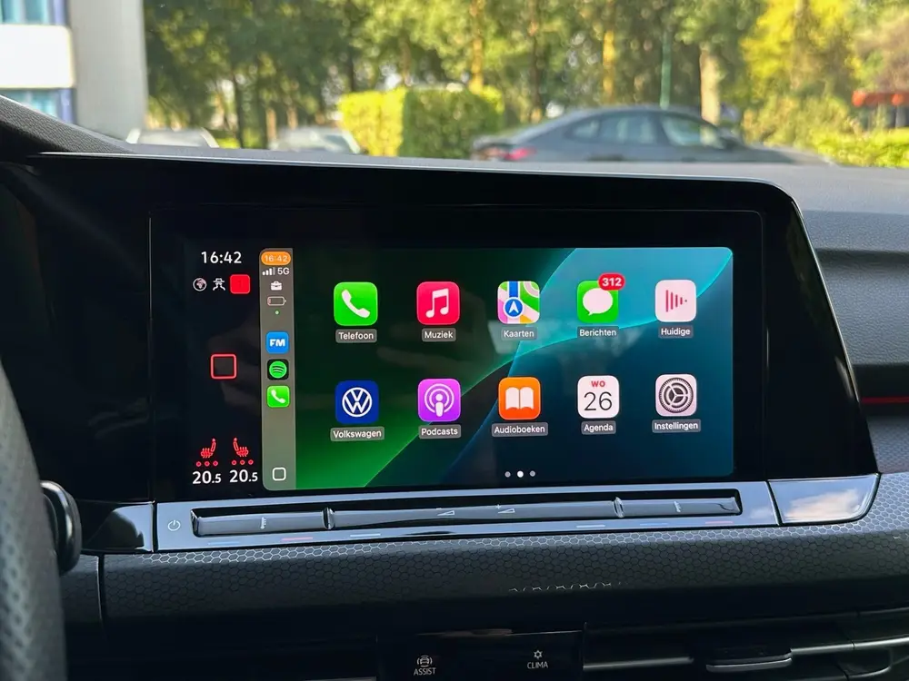 Volkswagen GOLF 2.0 TSI GTI Pano, Camera, Harman/Kardon etc! uit 2021, foto 15