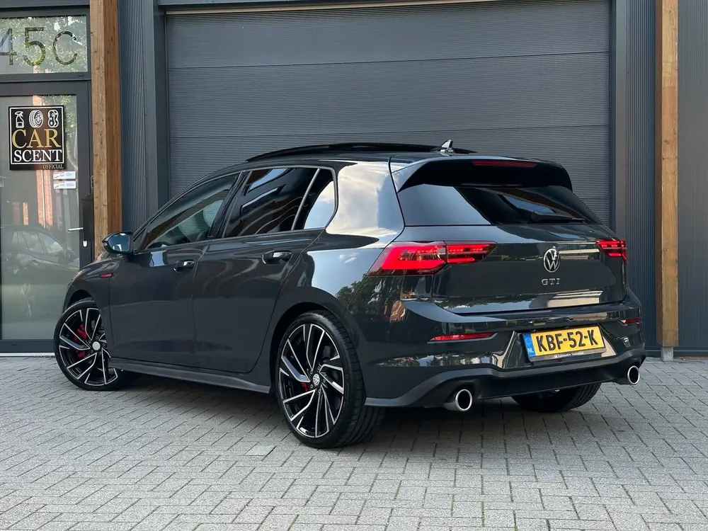 Volkswagen GOLF 2.0 TSI GTI Pano, Camera, Harman/Kardon etc! uit 2021, foto 2
