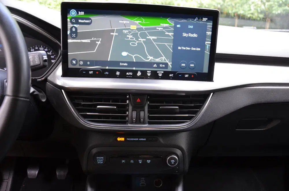 Ford Focus 1.0 EcoBoost Hybrid Titanium Navi uit 2023, foto 15