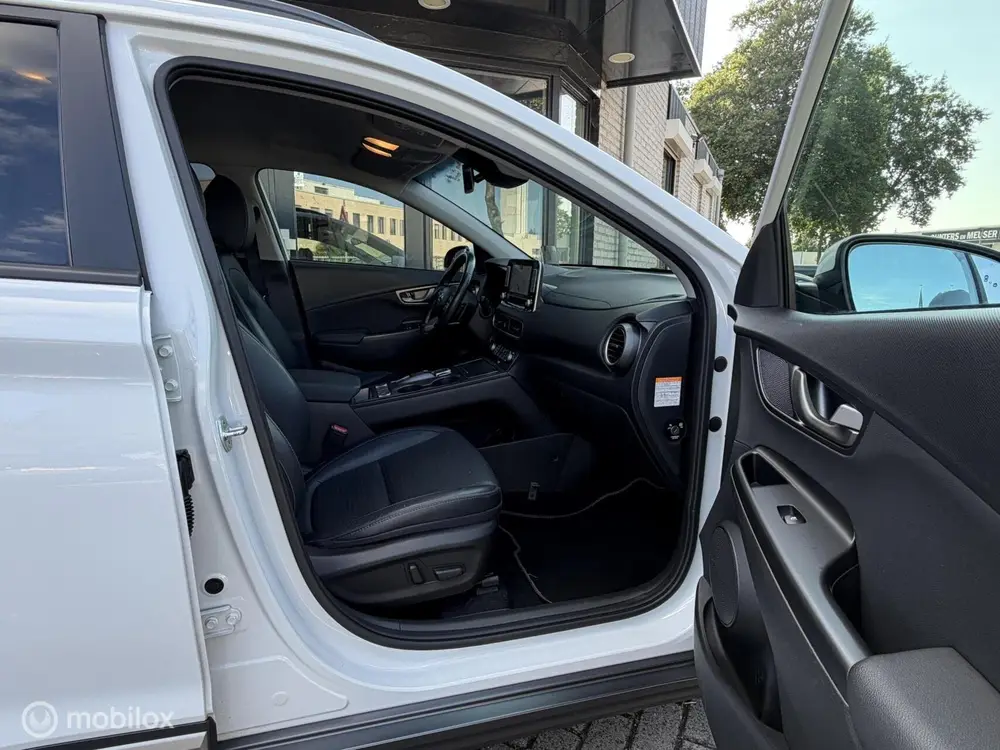 Hyundai Kona EV Fashion 64 kWh|CARPLAY|HEAD-UP|NAP uit 2019, foto 10