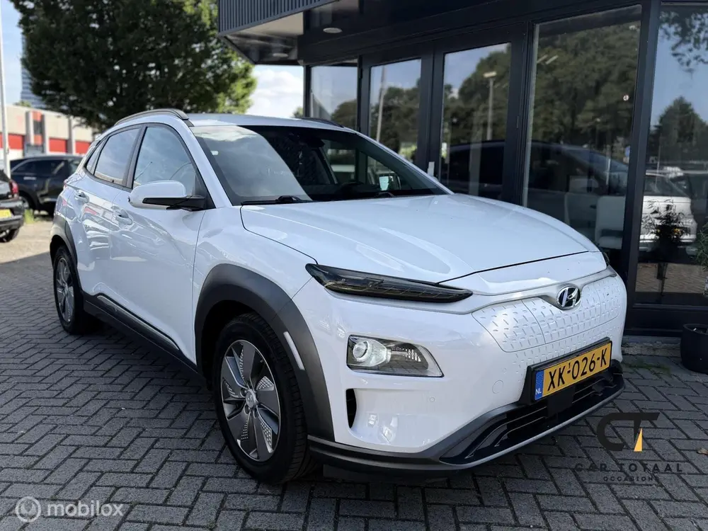 Hyundai Kona EV Fashion 64 kWh|CARPLAY|HEAD-UP|NAP uit 2019, foto 2