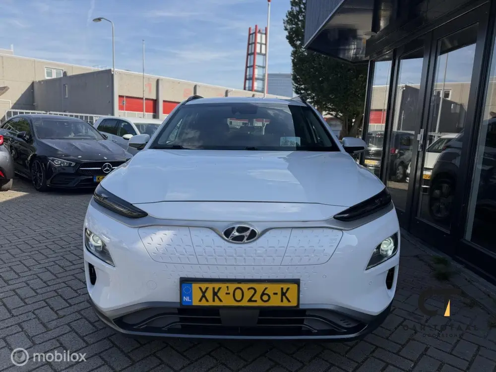 Hyundai Kona EV Fashion 64 kWh|CARPLAY|HEAD-UP|NAP uit 2019, foto 3