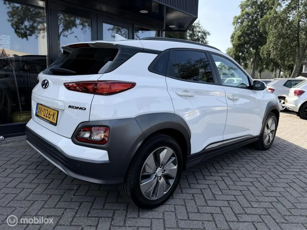 Hyundai Kona EV Fashion 64 kWh|CARPLAY|HEAD-UP|NAP uit 2019, foto 6