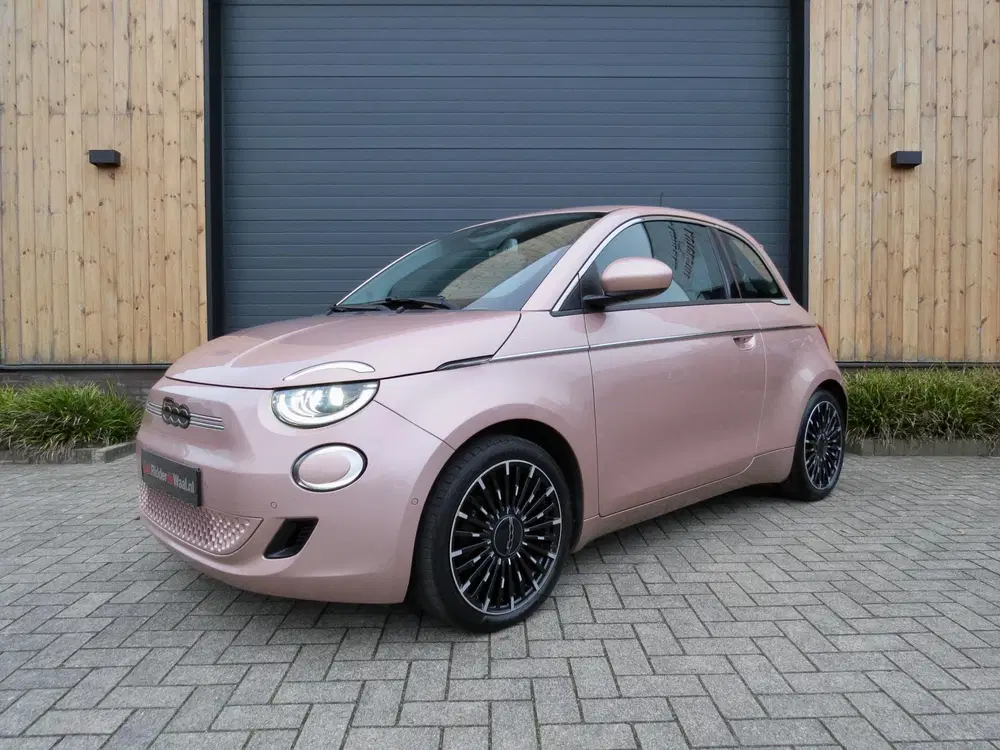 Fiat 500e La Prima 42 kWh 3+1 *Leder *17 inch *Uniek uit 2021