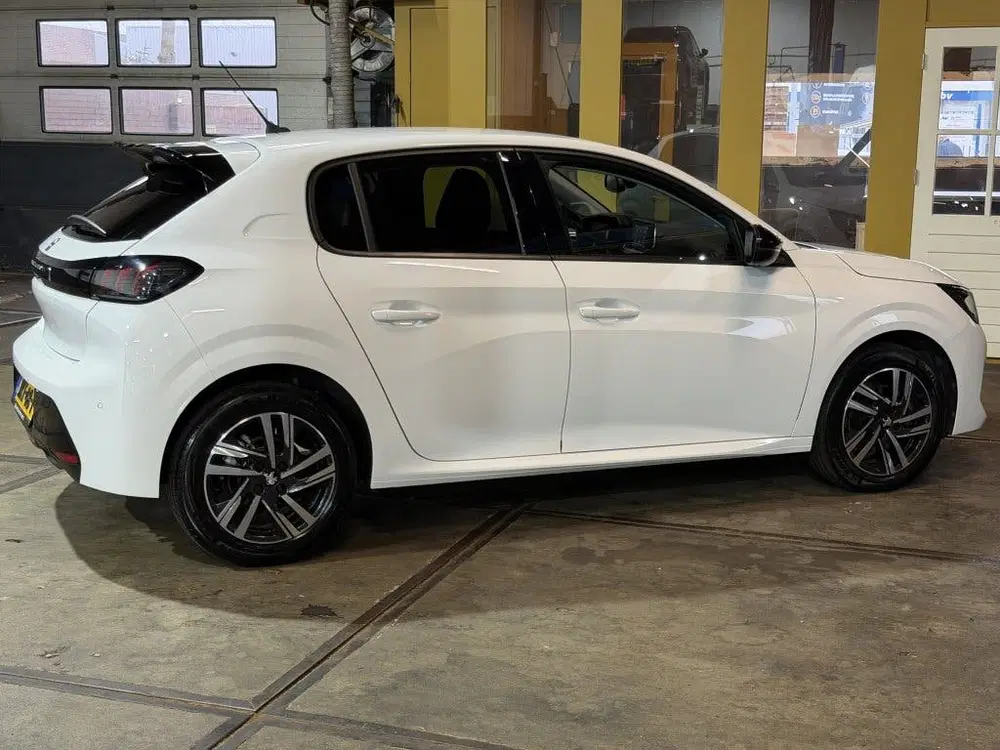 Peugeot 208 1.2 PT GT PACK uit 2023, foto 12