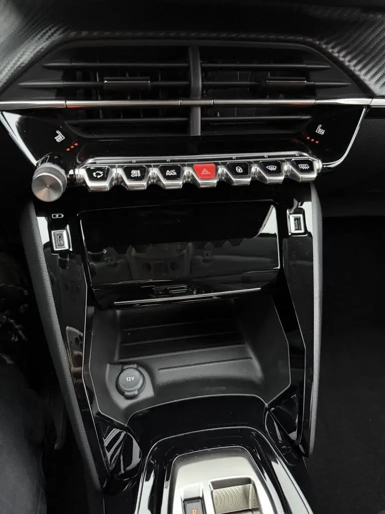 Peugeot 208 1.2 PT GT PACK uit 2023, foto 18