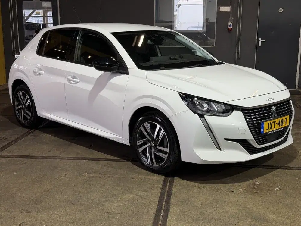Peugeot 208 1.2 PT GT PACK uit 2023, foto 2