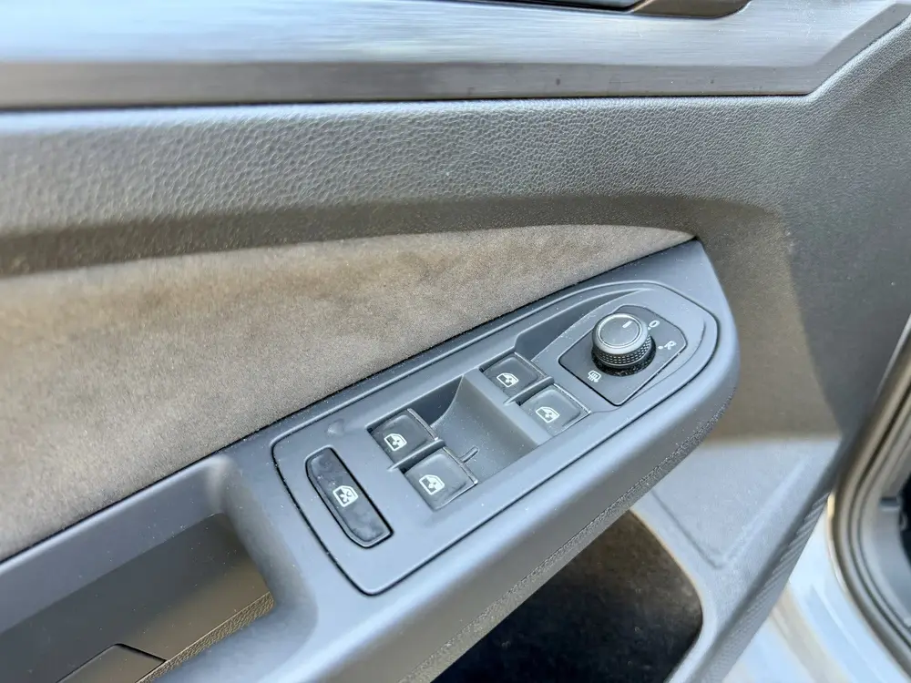 Volkswagen Golf 8 1.5 TSI *Pure Grey* Massage Seat / Apple C uit 2024, foto 15