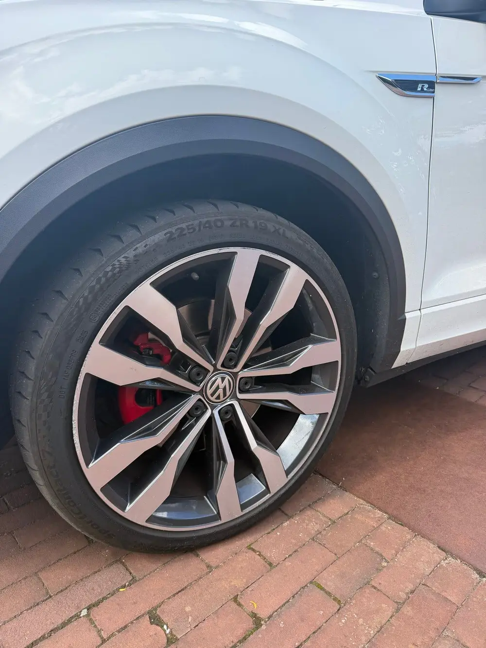 Volkswagen T-Roc 2.0 TSI 190pk 4Motion 7-DSG 2019 Wit uit 2019, foto 12