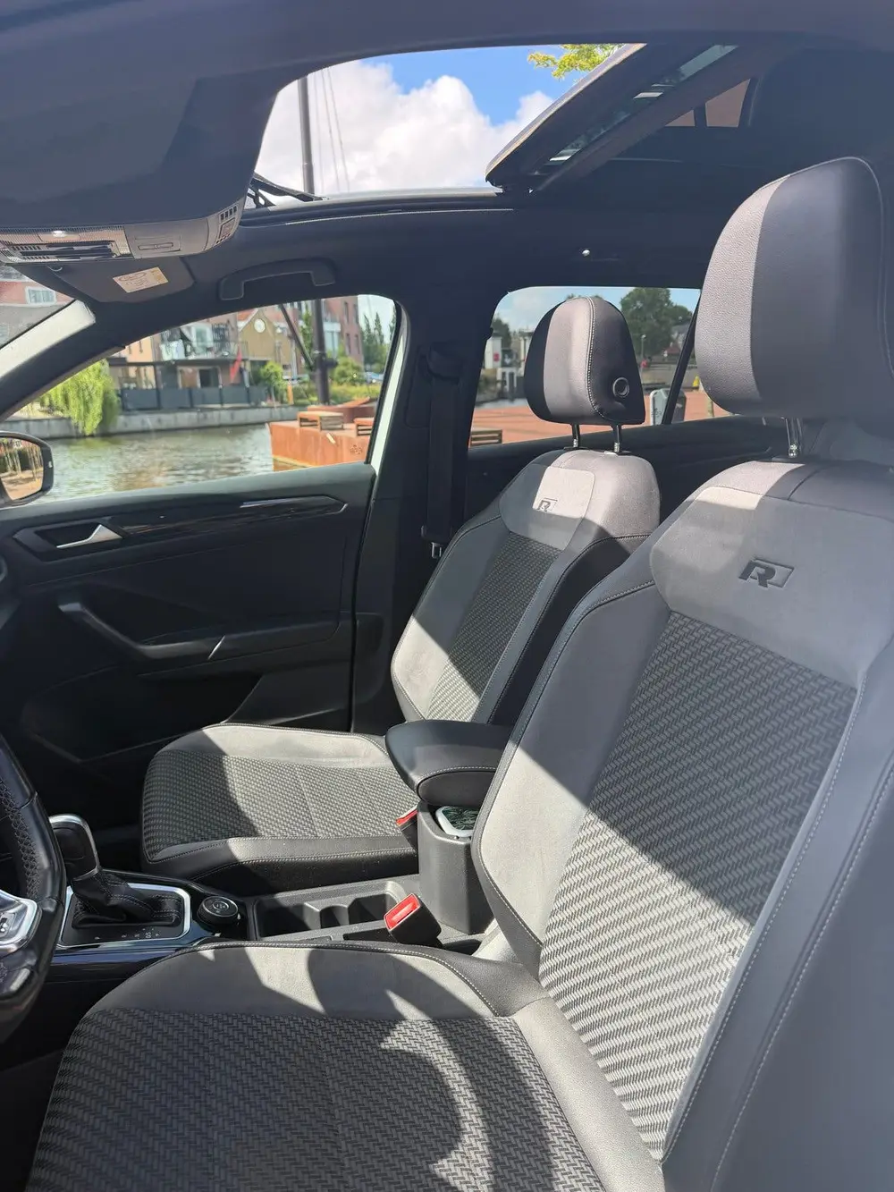 Volkswagen T-Roc 2.0 TSI 190pk 4Motion 7-DSG 2019 Wit uit 2019, foto 17