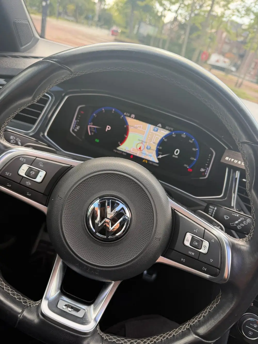 Volkswagen T-Roc 2.0 TSI 190pk 4Motion 7-DSG 2019 Wit uit 2019, foto 8