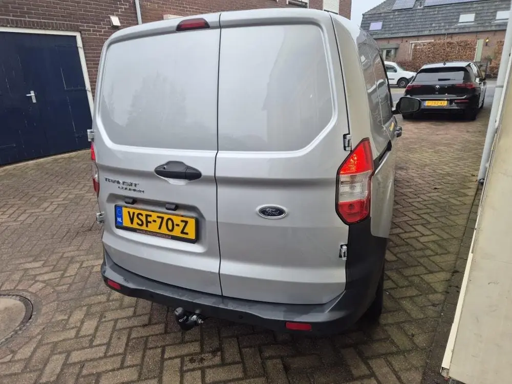 Ford Transit Courier 1.0 Limited Start&Stop uit 2021, foto 5