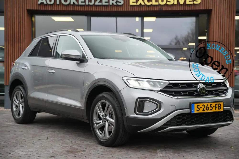 Volkswagen T-Roc 1.0 TSI Life Adaptive Cruise Virtual Dashb. uit 2023