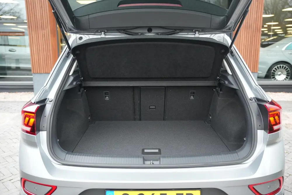 Volkswagen T-Roc 1.0 TSI Life Adaptive Cruise Virtual Dashb. uit 2023, foto 20