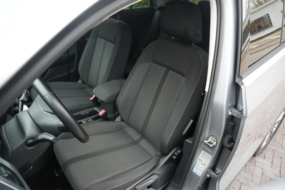 Volkswagen T-Roc 1.0 TSI Life Adaptive Cruise Virtual Dashb. uit 2023, foto 4