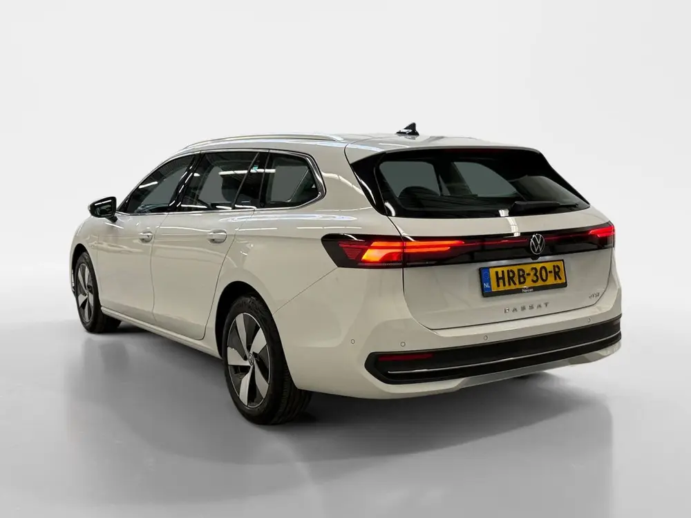 Volkswagen Passat Variant 1.5 eTSI Business I Trekhaak I Led uit 2024, foto 5