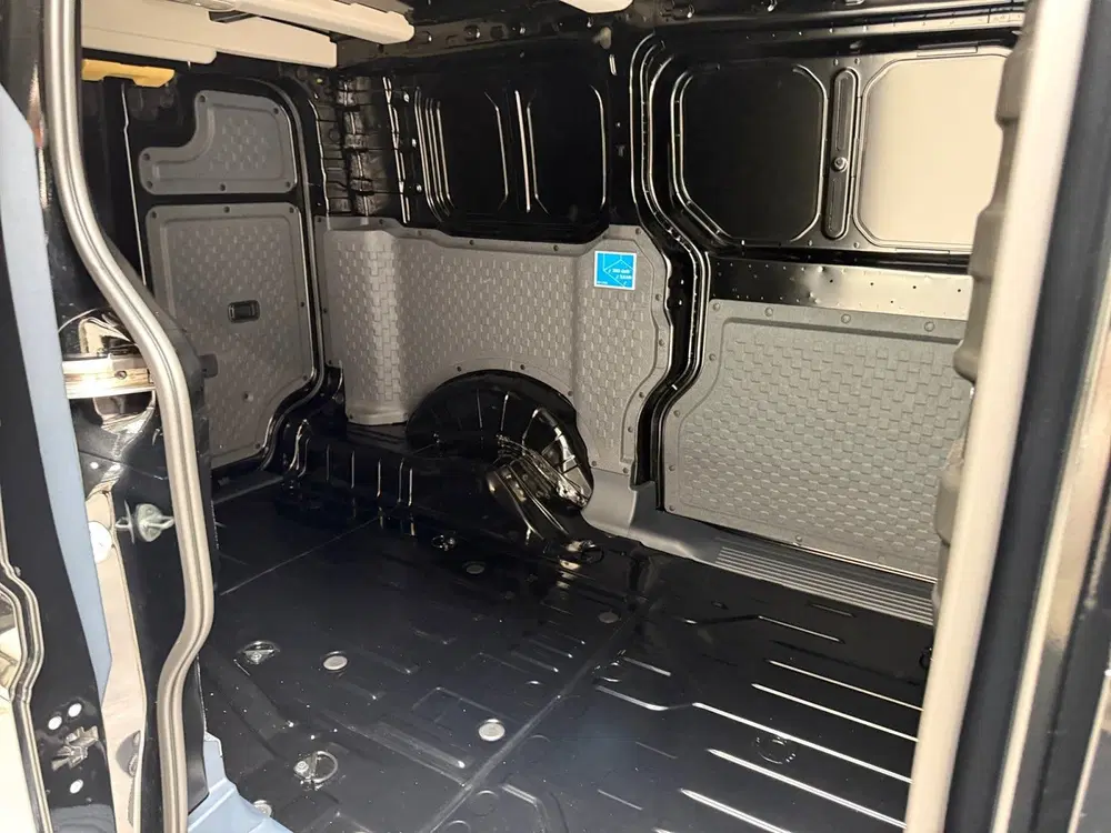 Kia PV5 L2H1 71.2 kWh Plus I Carplay I Cruise I Ca uit 2026, foto 13