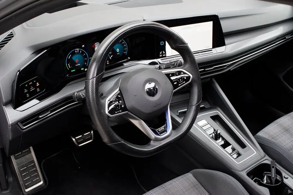 Volkswagen Golf 1.4 GTE eHybrid 245pk |Pano|Hud|Acc|Keyless| uit 2021, foto 10