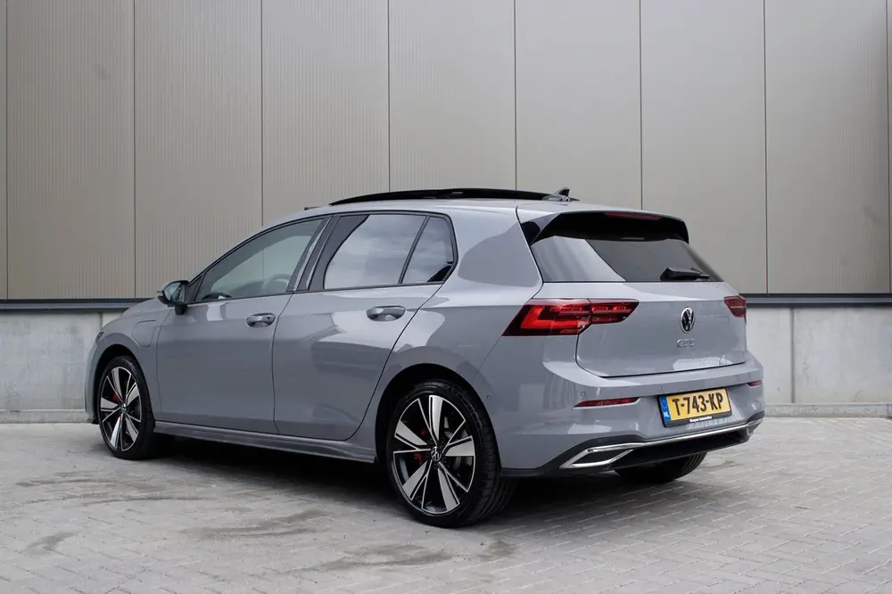 Volkswagen Golf 1.4 GTE eHybrid 245pk |Pano|Hud|Acc|Keyless| uit 2021, foto 3