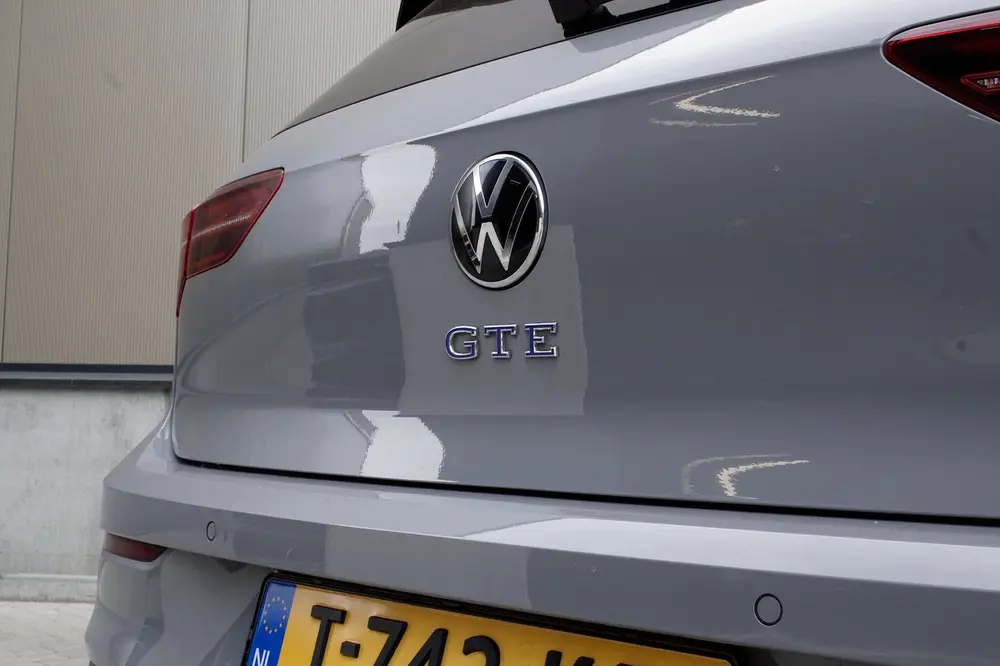 Volkswagen Golf 1.4 GTE eHybrid 245pk |Pano|Hud|Acc|Keyless| uit 2021, foto 6