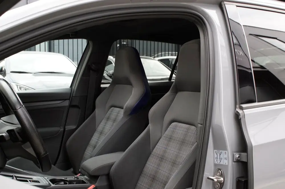Volkswagen Golf 1.4 GTE Ehybrid 245pk |Pano|Hud|Acc|Keyless| uit 2020, foto 9