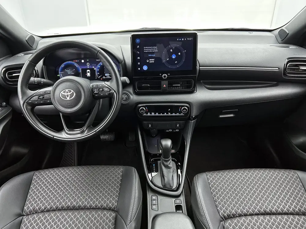 Toyota Yaris 1.5 Hybrid 130 Executive uit 2024, foto 4
